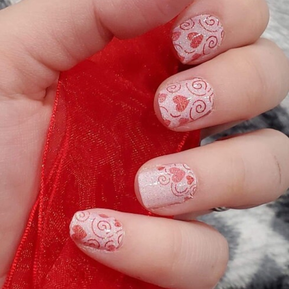 *Retired* Color Street: Queen of Hearts | Pastel Pink Valentine’s Day Red Swirls - Picture 8 of 16